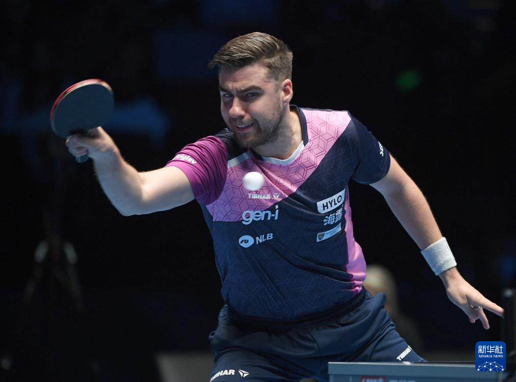 动走到幕后 动走到幕后