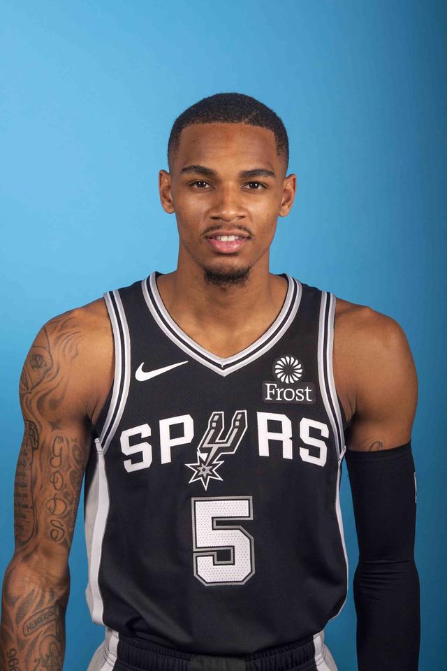 是对选手们 是对选手们